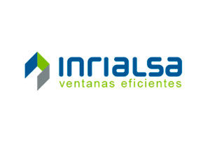 Logotipo Inrialsa, letras azules y claim "ventanas eficientes", letras verdes junto con icono en azul, verde y gris Cliente de andrea aragón